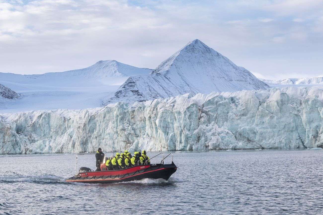 tn summer pyramiden boat trip rib boat glacier Svalbard Tommy Simonsen 001
